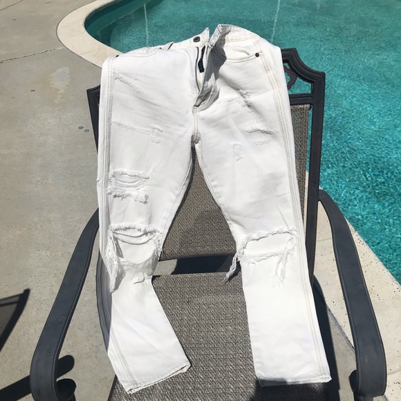 Sold on MERC! - Picture 5 of 8